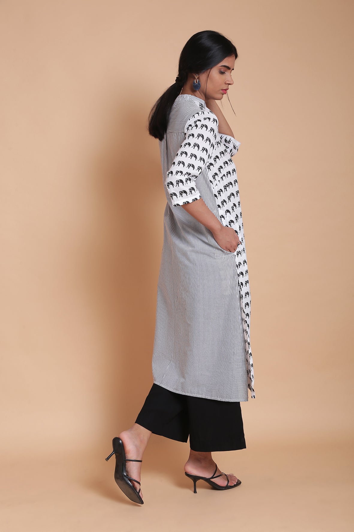 Printed B&W Kurta With Side Pockets